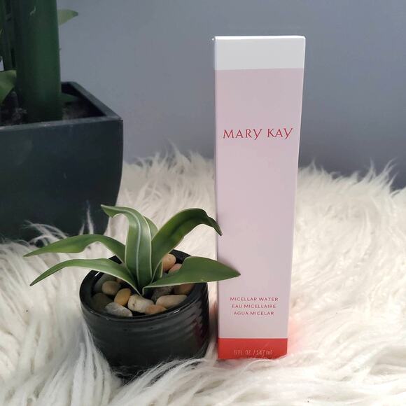 Mary Kay Micellar Water - Picture 2 of 5